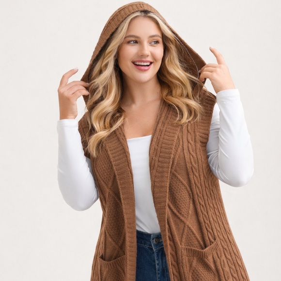 NEW BloomChic The Willow Knit Hooded Vest - Picture 3 of 7